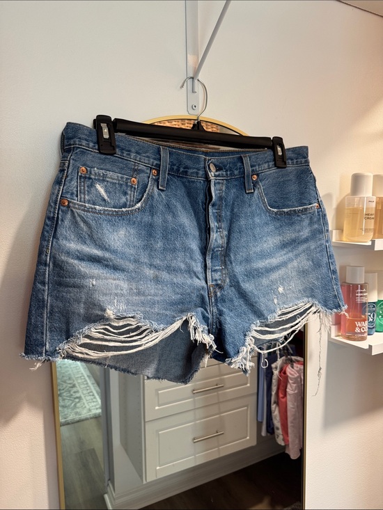 Levi's Pants - Women’s Levi Button-Fly Denim Shorts Size 34